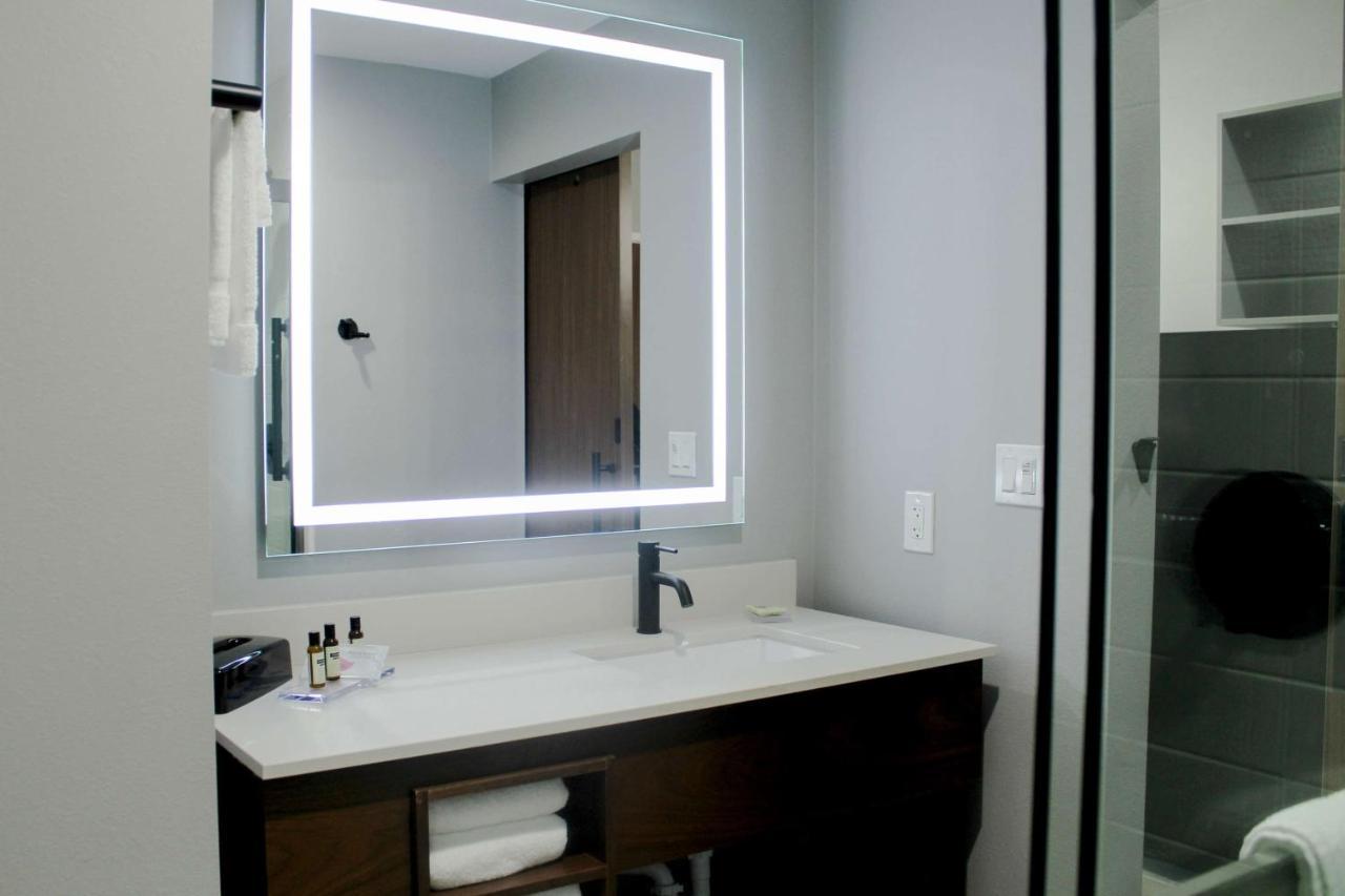 Hawthorn Extended Stay By Wyndham Oklahoma City Airport Bagian luar foto