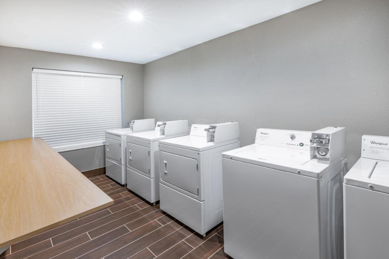 Hawthorn Extended Stay By Wyndham Oklahoma City Airport Bagian luar foto